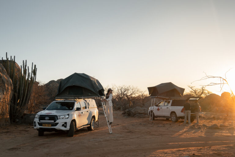Kamperen met daktent Namibië, Camping avec tente de toit en Namibie